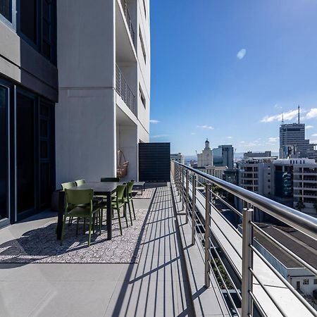 16 On Bree Luxury Apartments ケープタウン エクステリア 写真