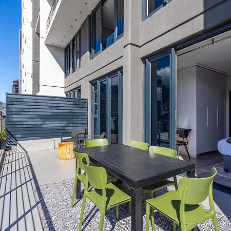 16 On Bree Luxury Apartments ケープタウン エクステリア 写真