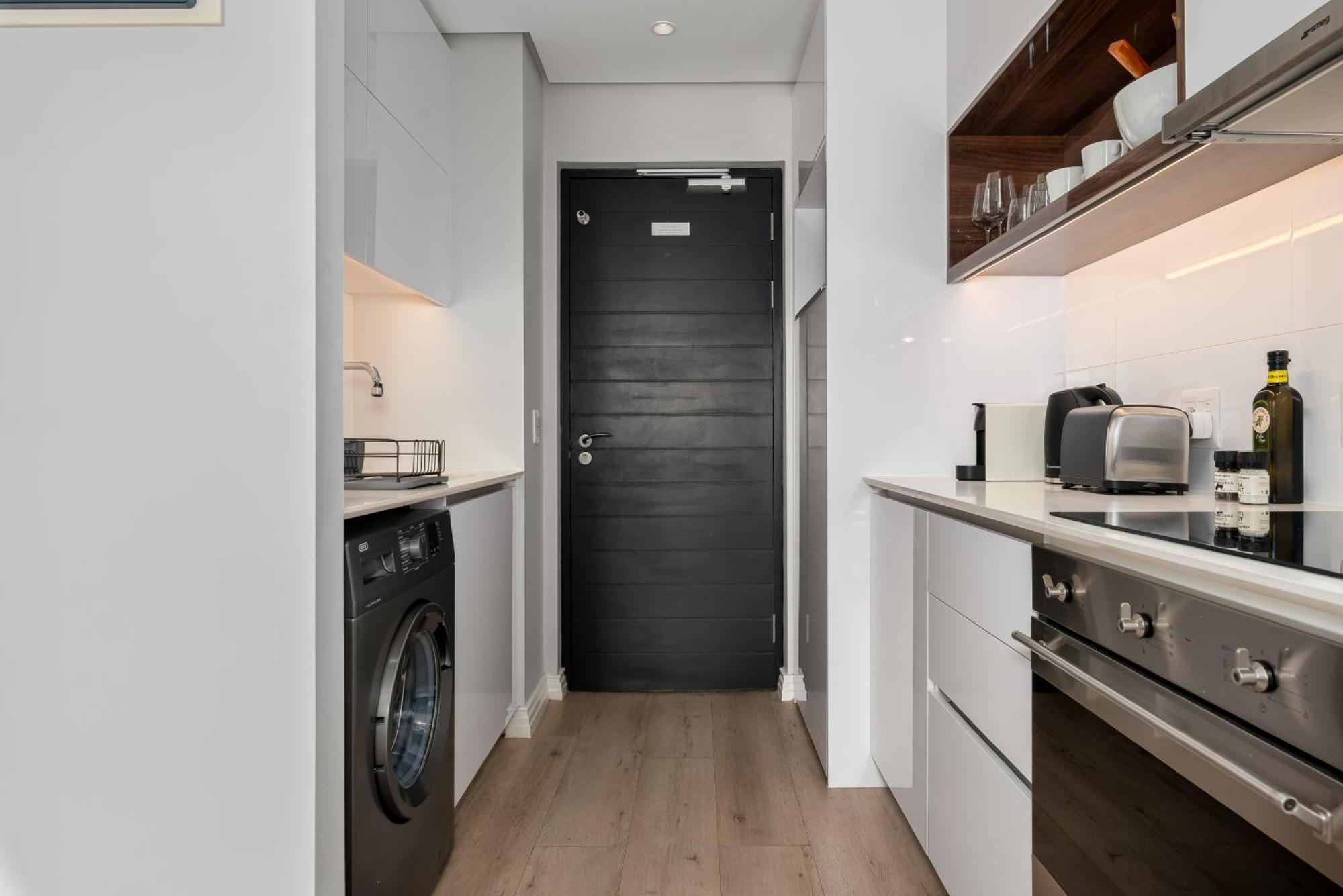 16 On Bree Luxury Apartments ケープタウン エクステリア 写真