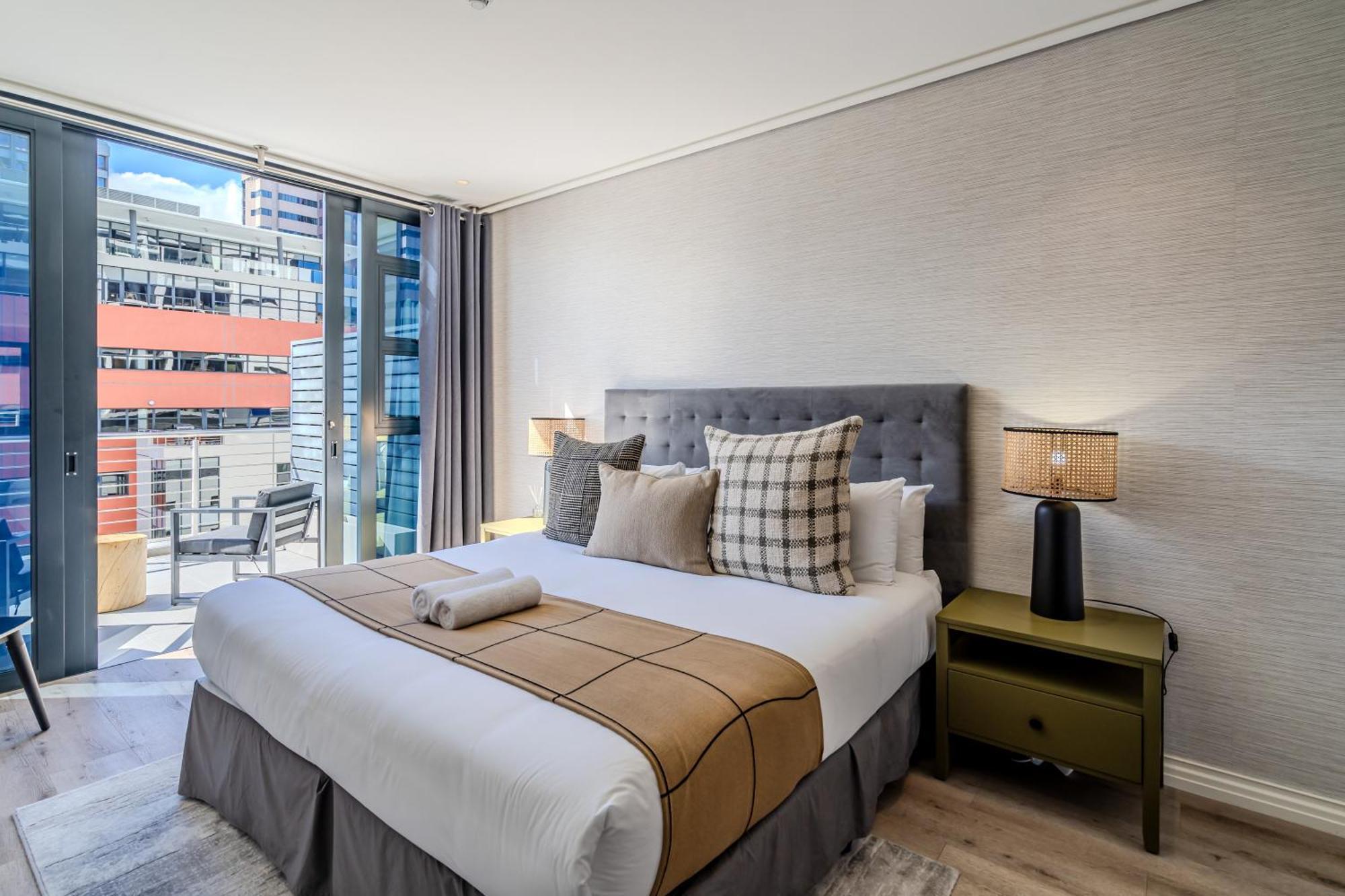 16 On Bree Luxury Apartments ケープタウン エクステリア 写真